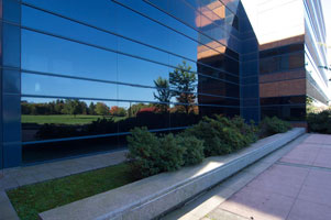 290 Davidson Avenue - Architecture 